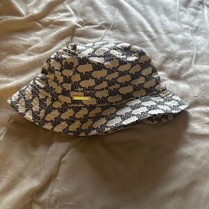 Michael kors bucket hat